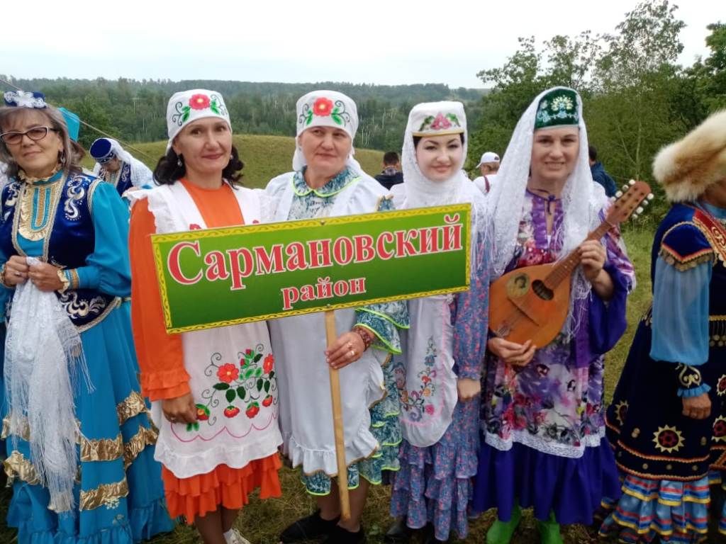 Фольклорные коллективы Сармановского района приняли участие в международном фестивале «Чатыр тауда жыен-2019»
