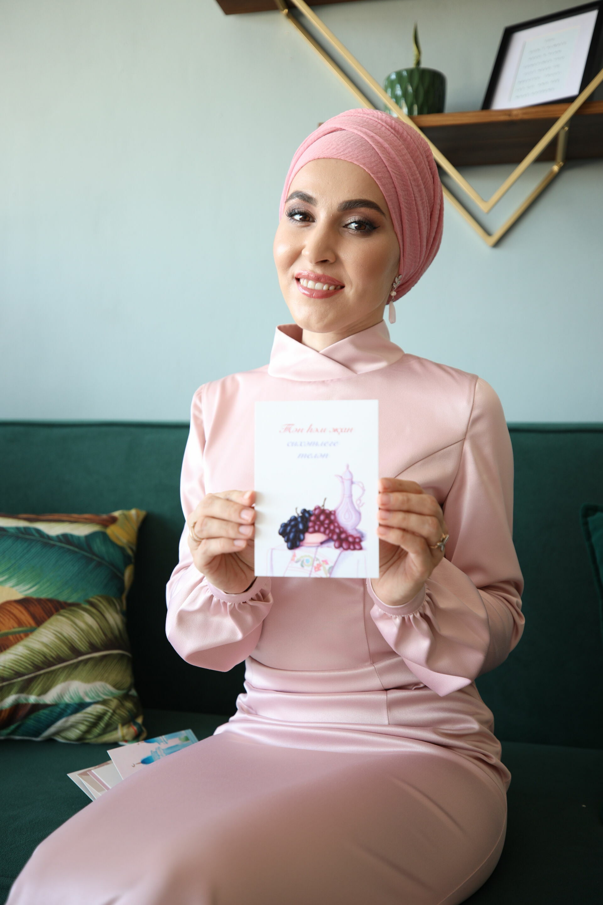 «Хатлар йорты» выпустило первую серию мусульманских открыток к Рамадану