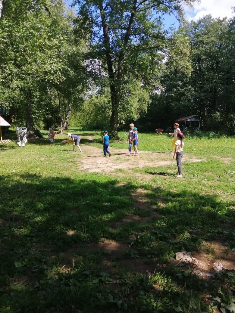 В Александровке организовали экскурсию на сельский родник