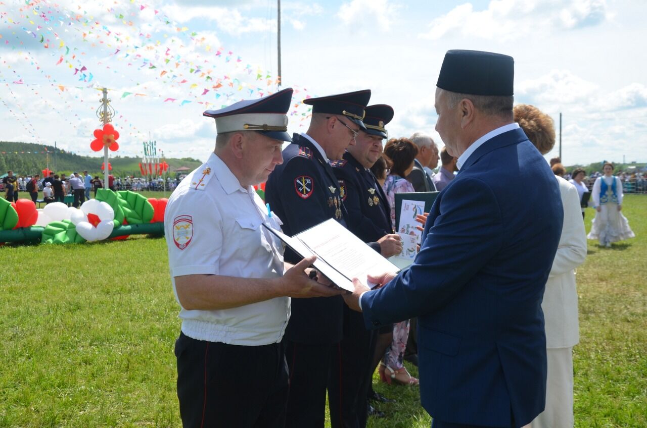 Район Сабан туенда алдынгыларга зур хөрмәт күрсәтелде