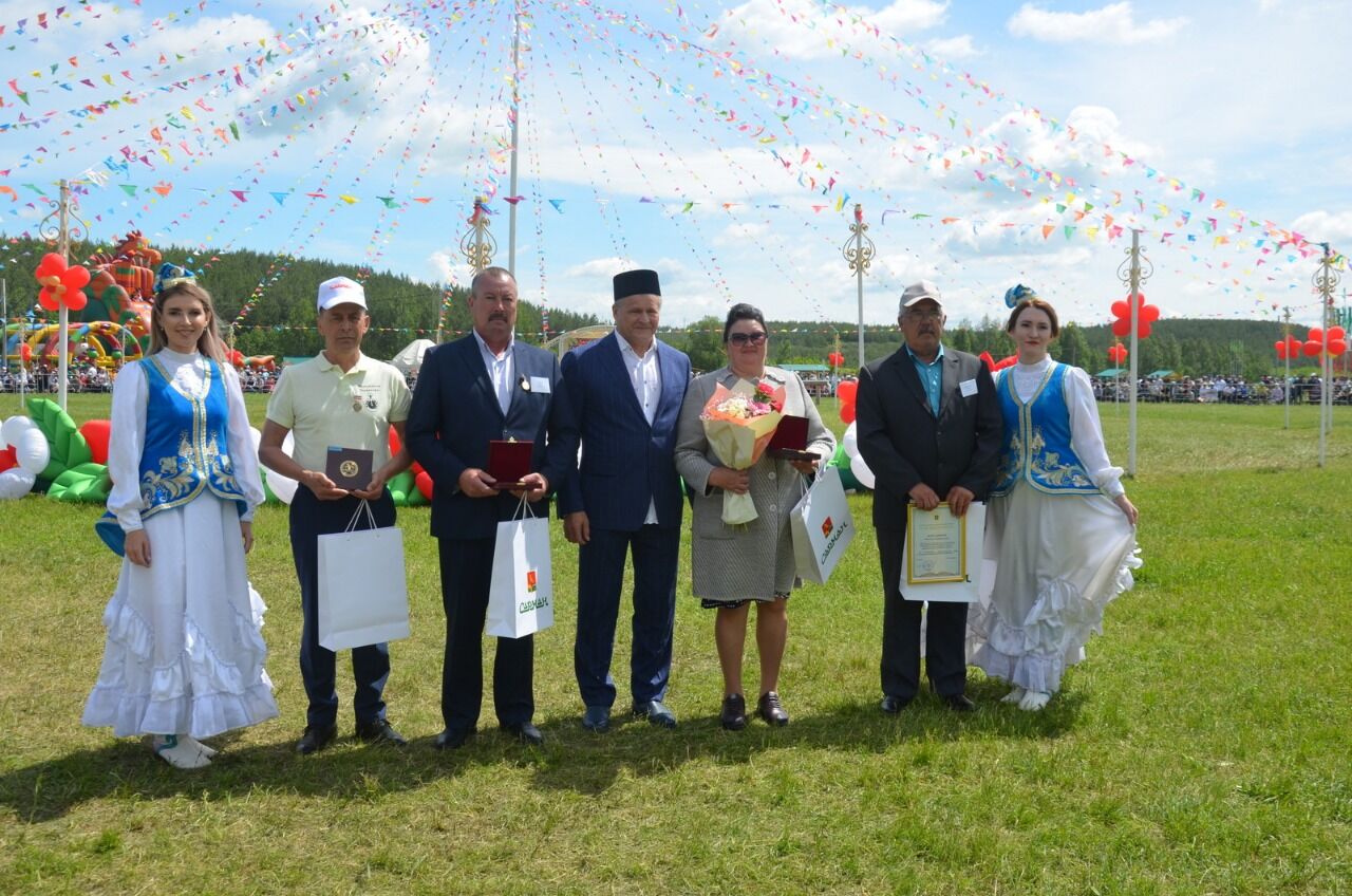 Район Сабан туенда алдынгыларга зур хөрмәт күрсәтелде