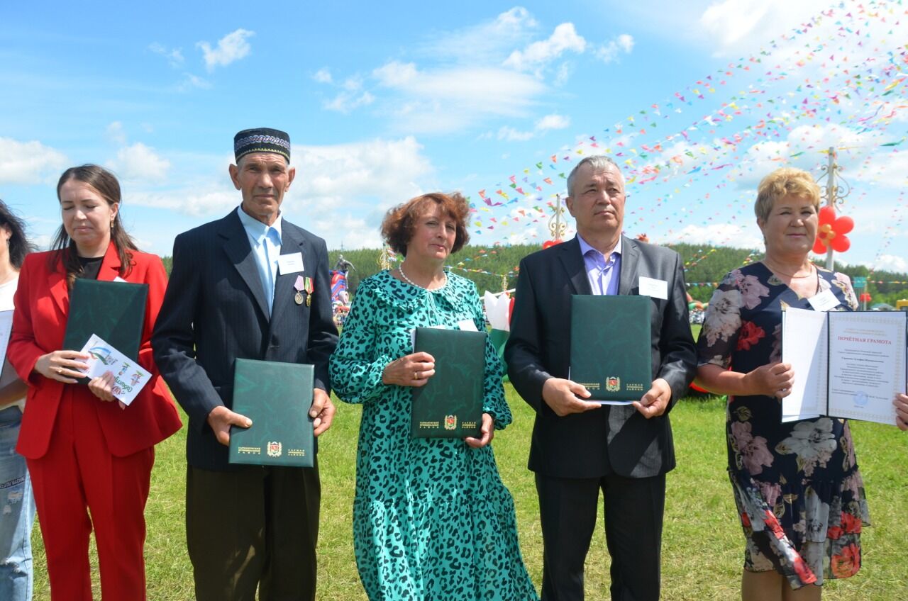 Район Сабан туенда алдынгыларга зур хөрмәт күрсәтелде