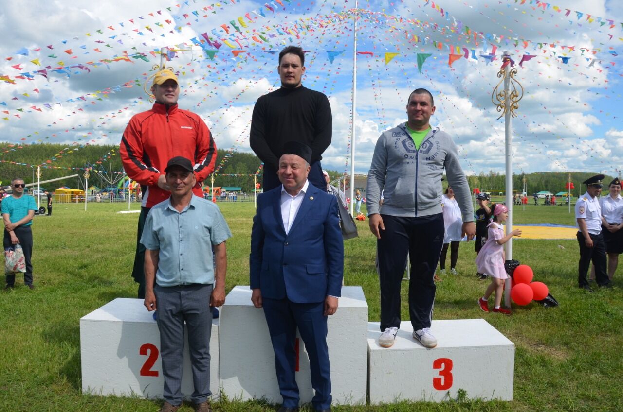 Зур Нөркәйдән Радик Ризванов район Сабантуеның абсолют батыры булды