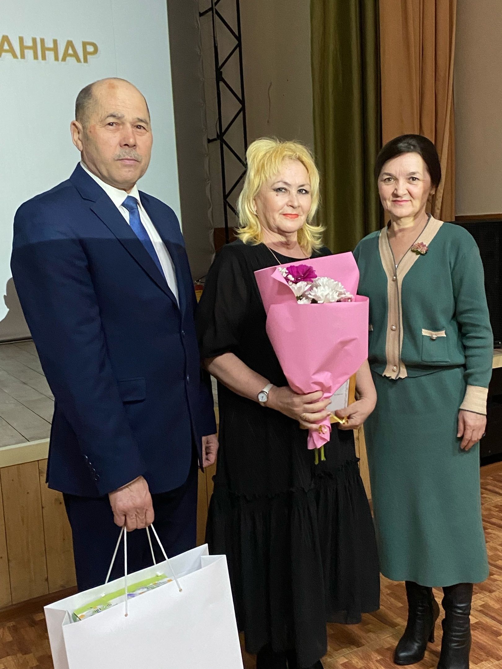 Әлфия Гайнуллина район башлыгының Рәхмәт хатына лаек булды
