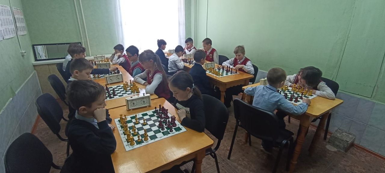 В Джалиле прошел шахматный турнир памяти заслуженного учителя РТ А.К.Алимова