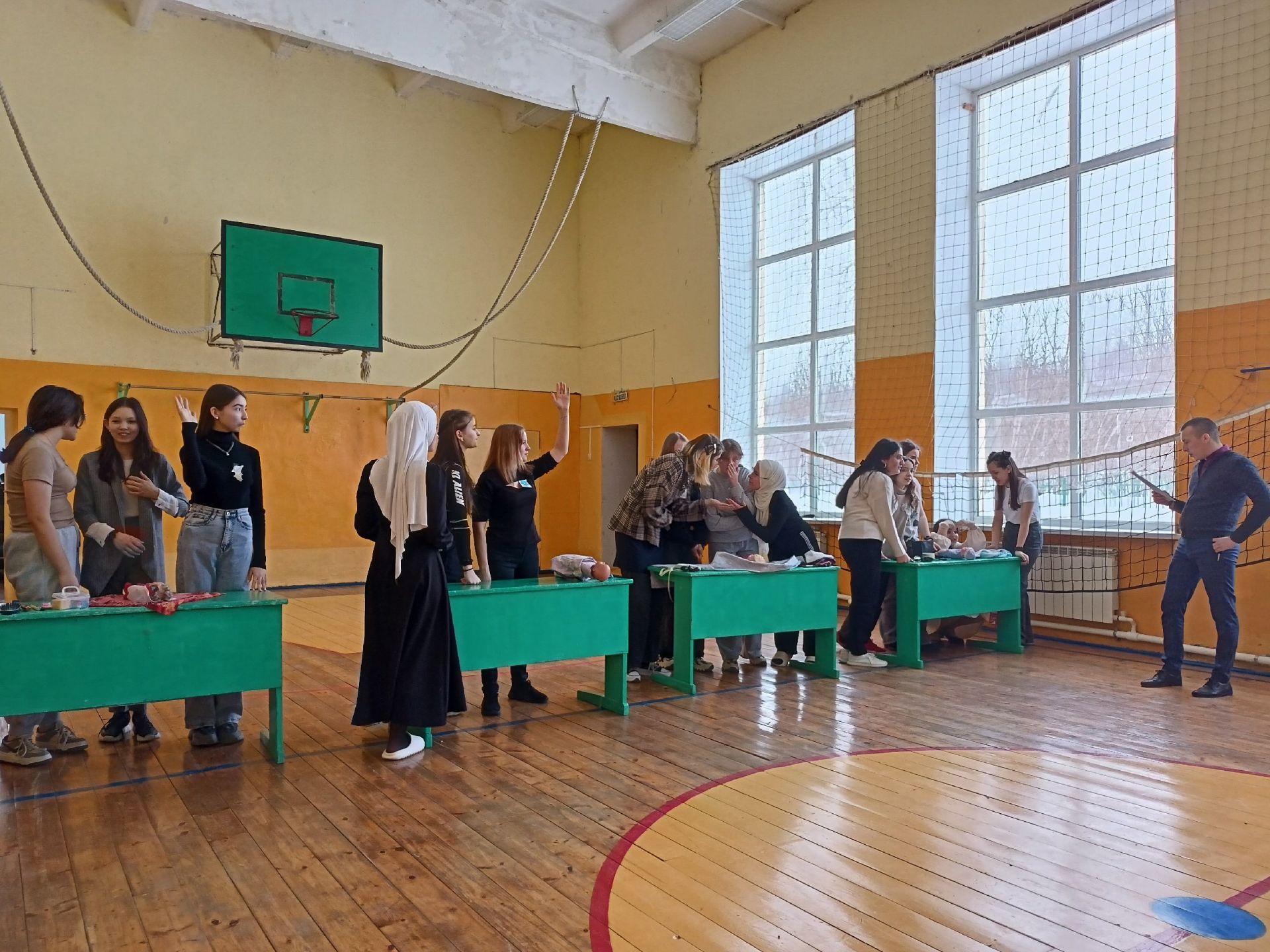 Петровскозаводские девочки соревновались в смекалке