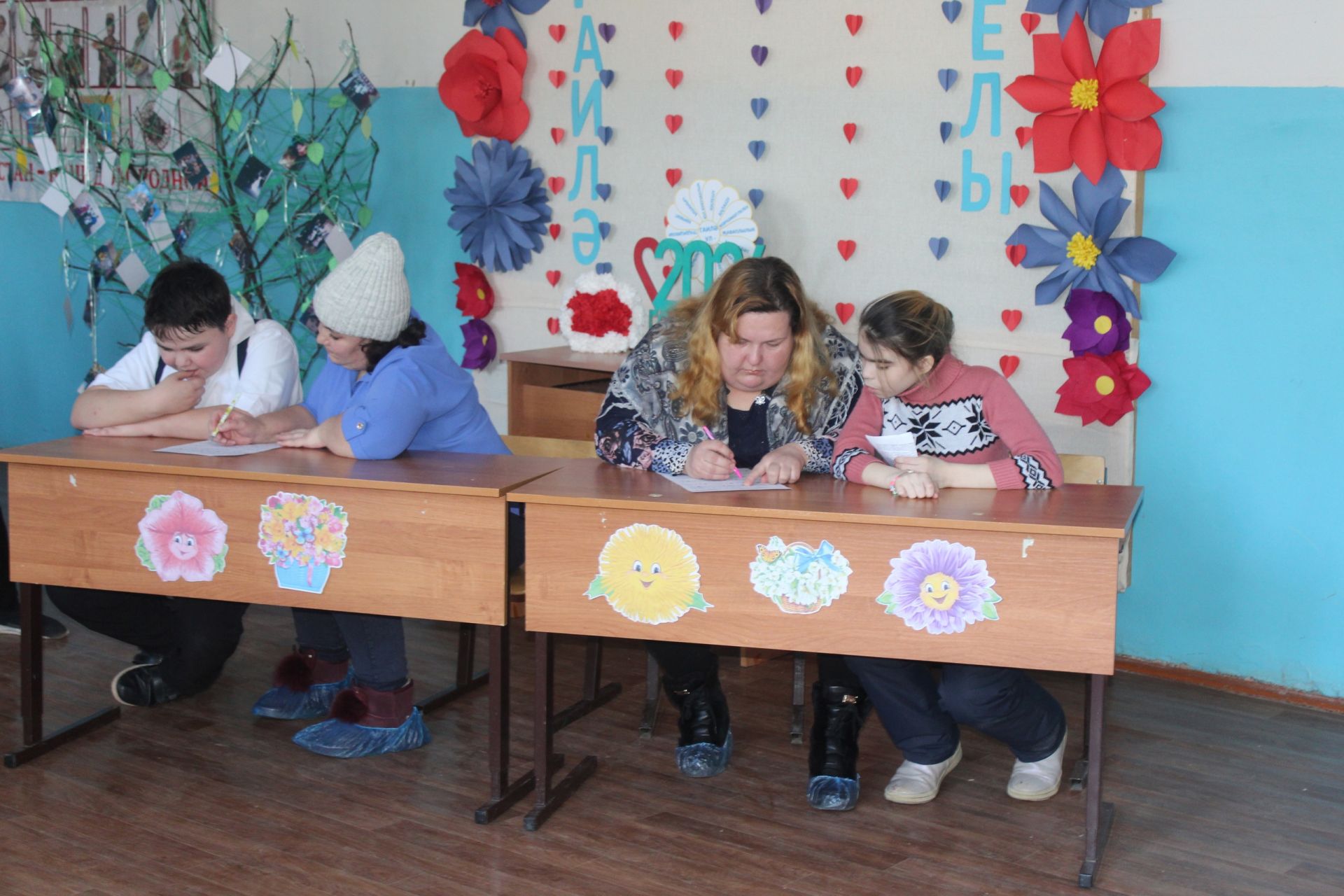 Старомензелябашские ученики приняли участие в конкурсе к Году семьи