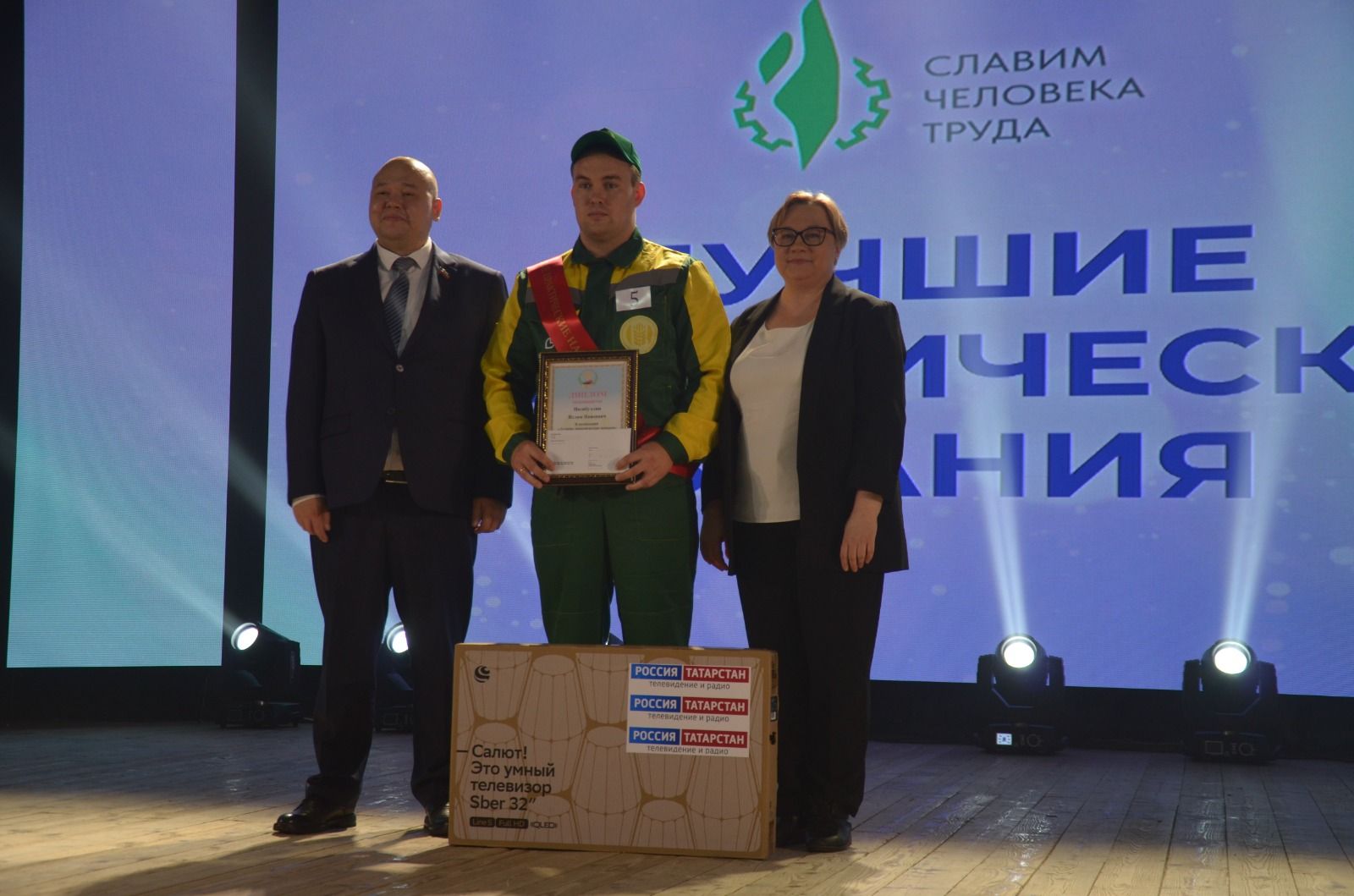 Комбайнер агрофирмы «Нуркеево» победил в республиканском конкурсе