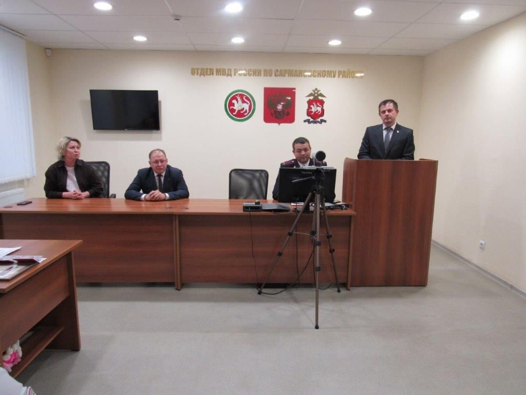 В районе наградили передовых сотрудников органов внутренних дел