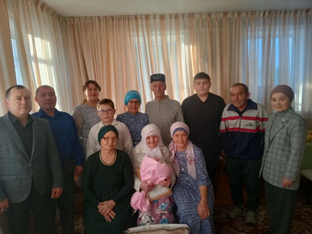 Жительница Азалаково Касимова Завгария отметила 90-летний юбилей