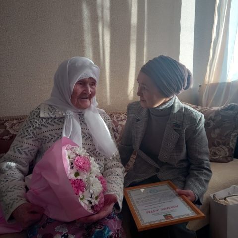 Жительница Азалаково Касимова Завгария отметила 90-летний юбилей