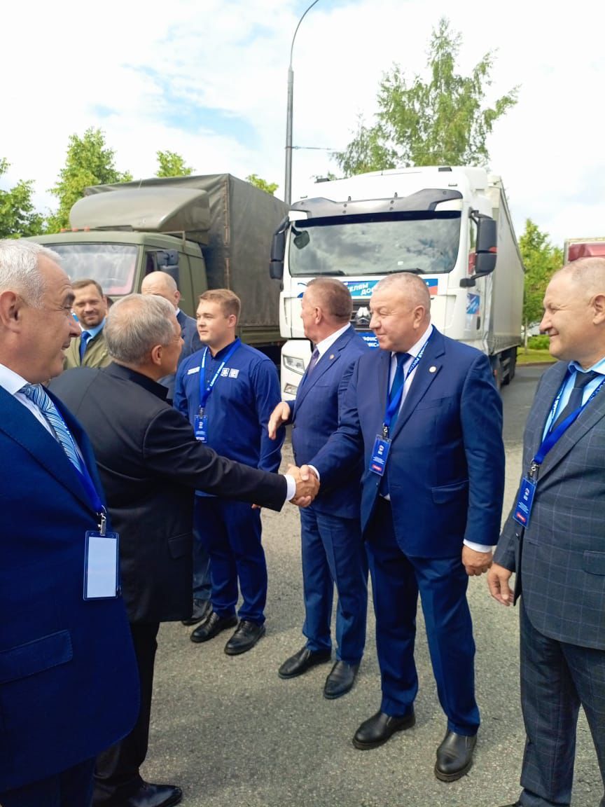 Глава Сармановского района Фарит Хуснуллин участвовал во встрече кандидатов ЕР в Казани