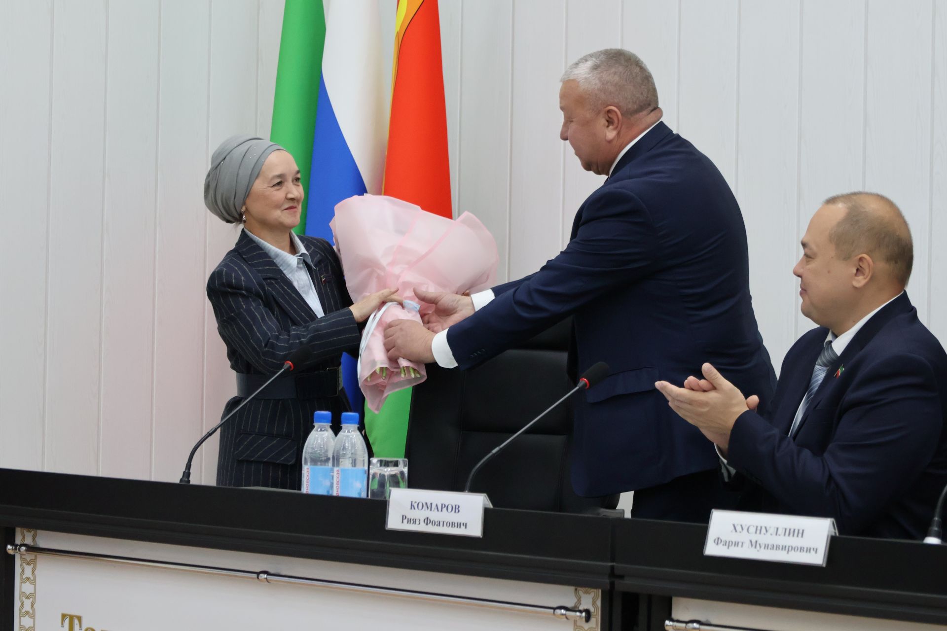 Яңа чакырылыш депутатлары район башлыгын сайладылар