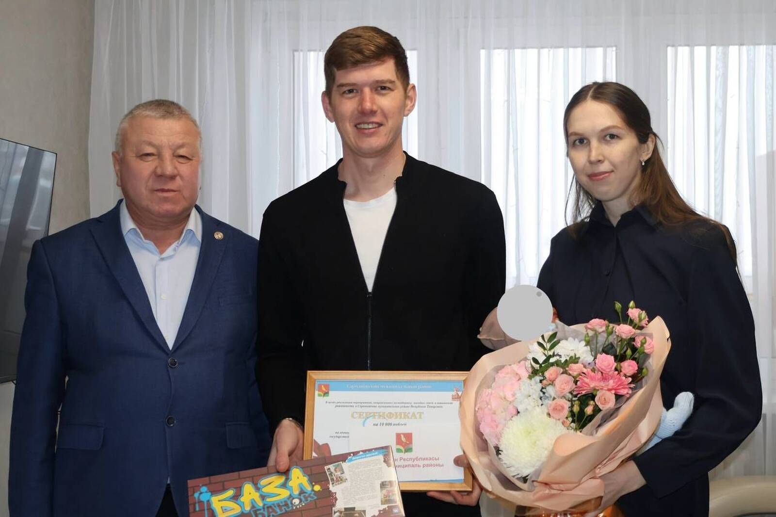 В Сарманово продолжают поддерживать молодых родителей