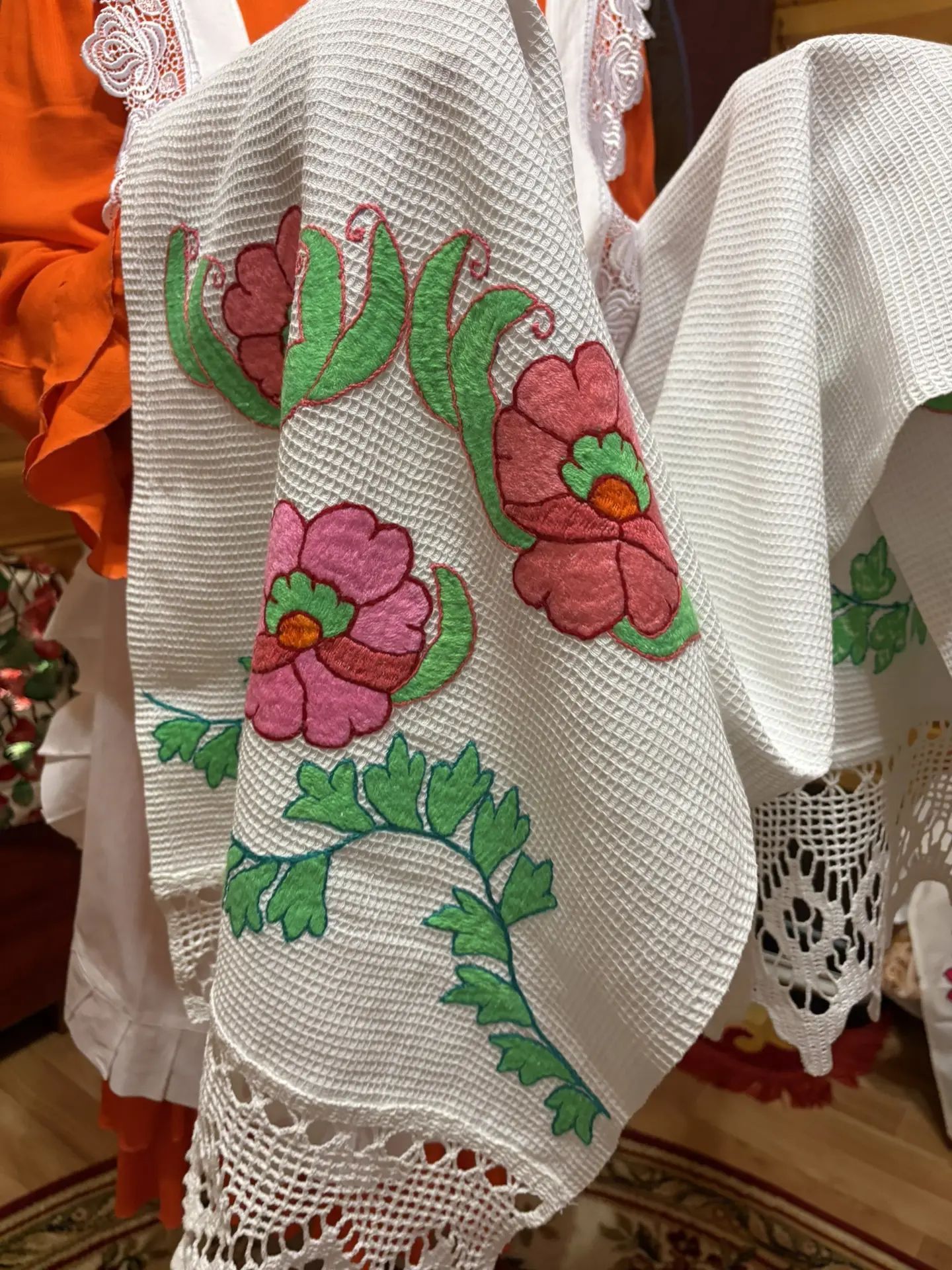 Куҗак килене Вәсилә Сәлимгәрәеваның кул эшләренә 70 еллык тарих яшеренгән