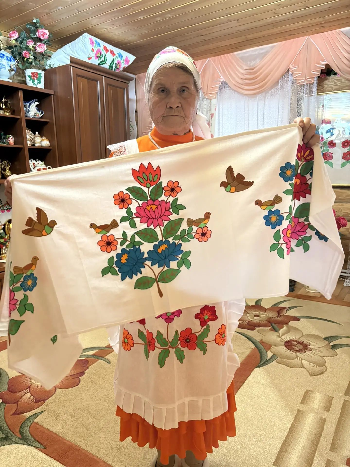 Куҗак килене Вәсилә Сәлимгәрәеваның кул эшләренә 70 еллык тарих яшеренгән