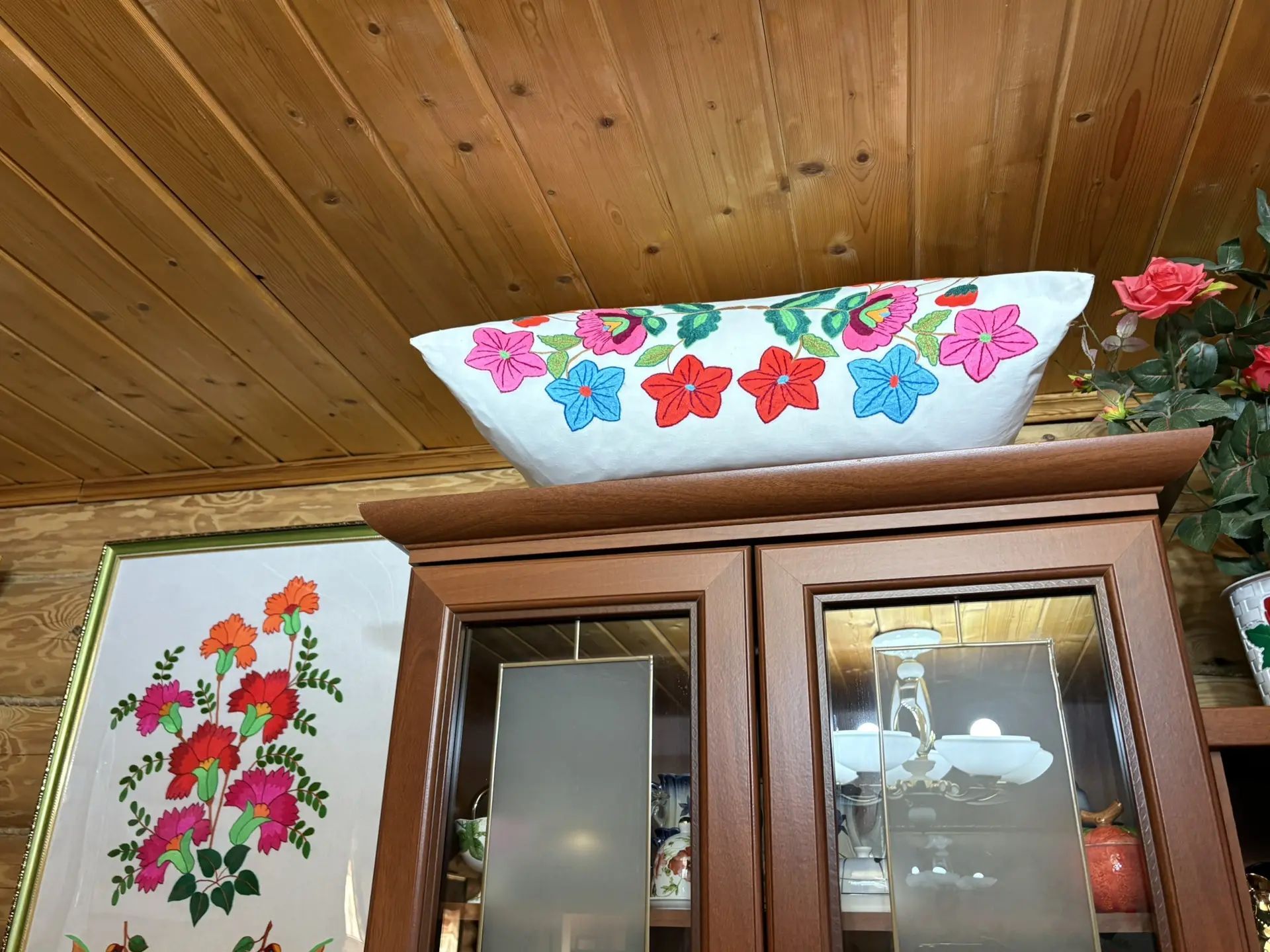 Куҗак килене Вәсилә Сәлимгәрәеваның кул эшләренә 70 еллык тарих яшеренгән