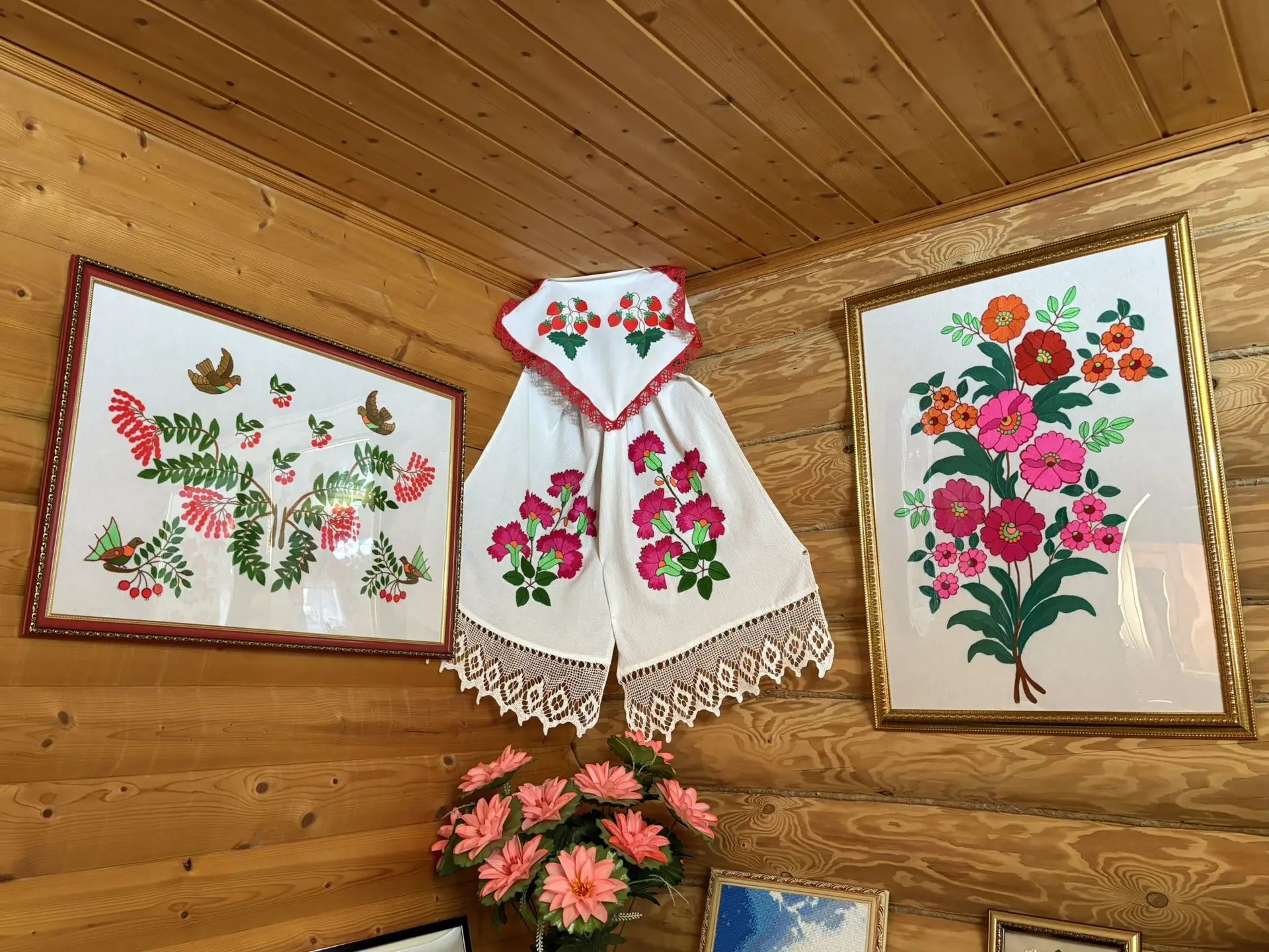 Куҗак килене Вәсилә Сәлимгәрәеваның кул эшләренә 70 еллык тарих яшеренгән
