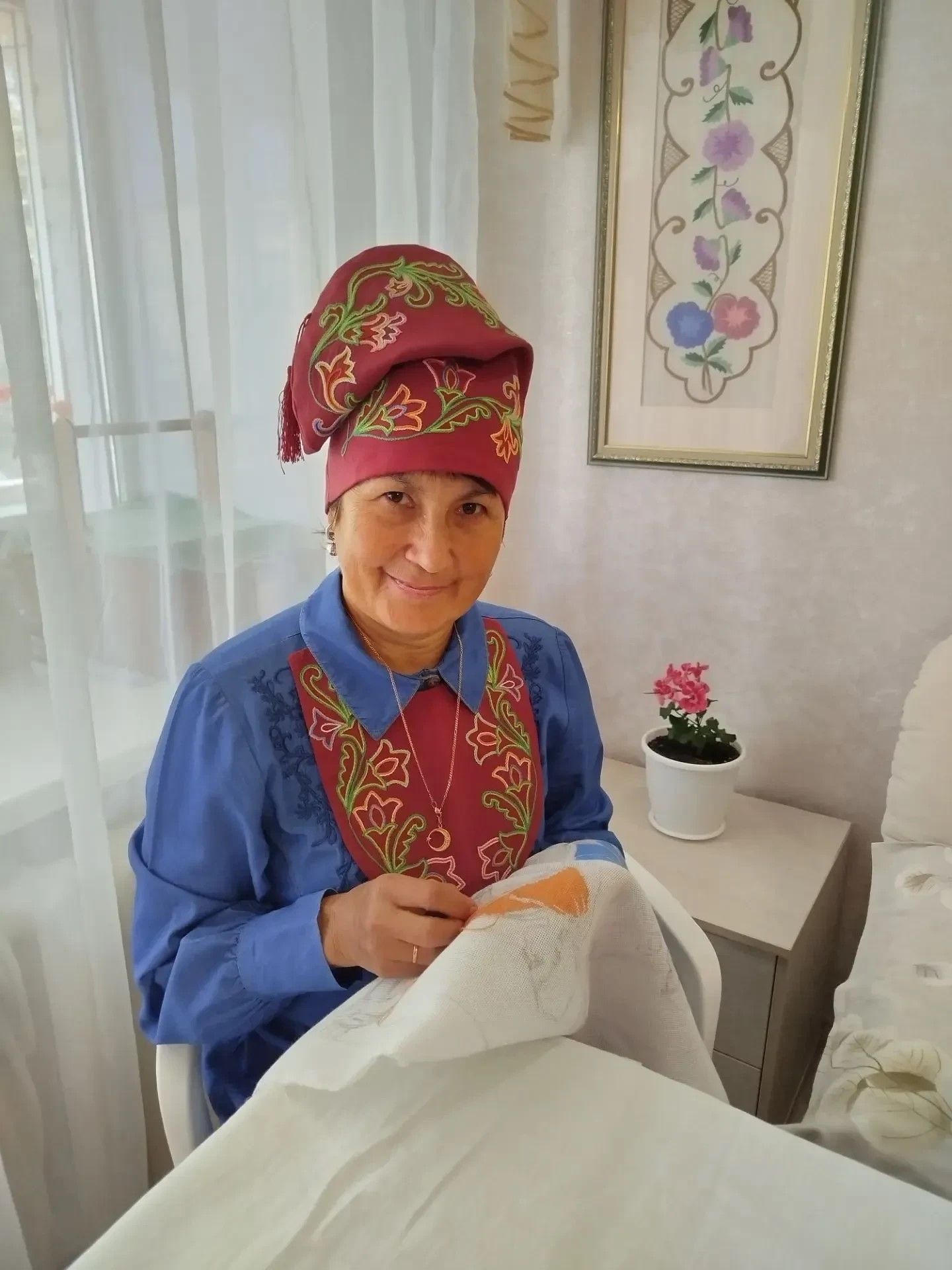 «Татарлыгыбыз күңелемә якын», – ди Асия Каюмова