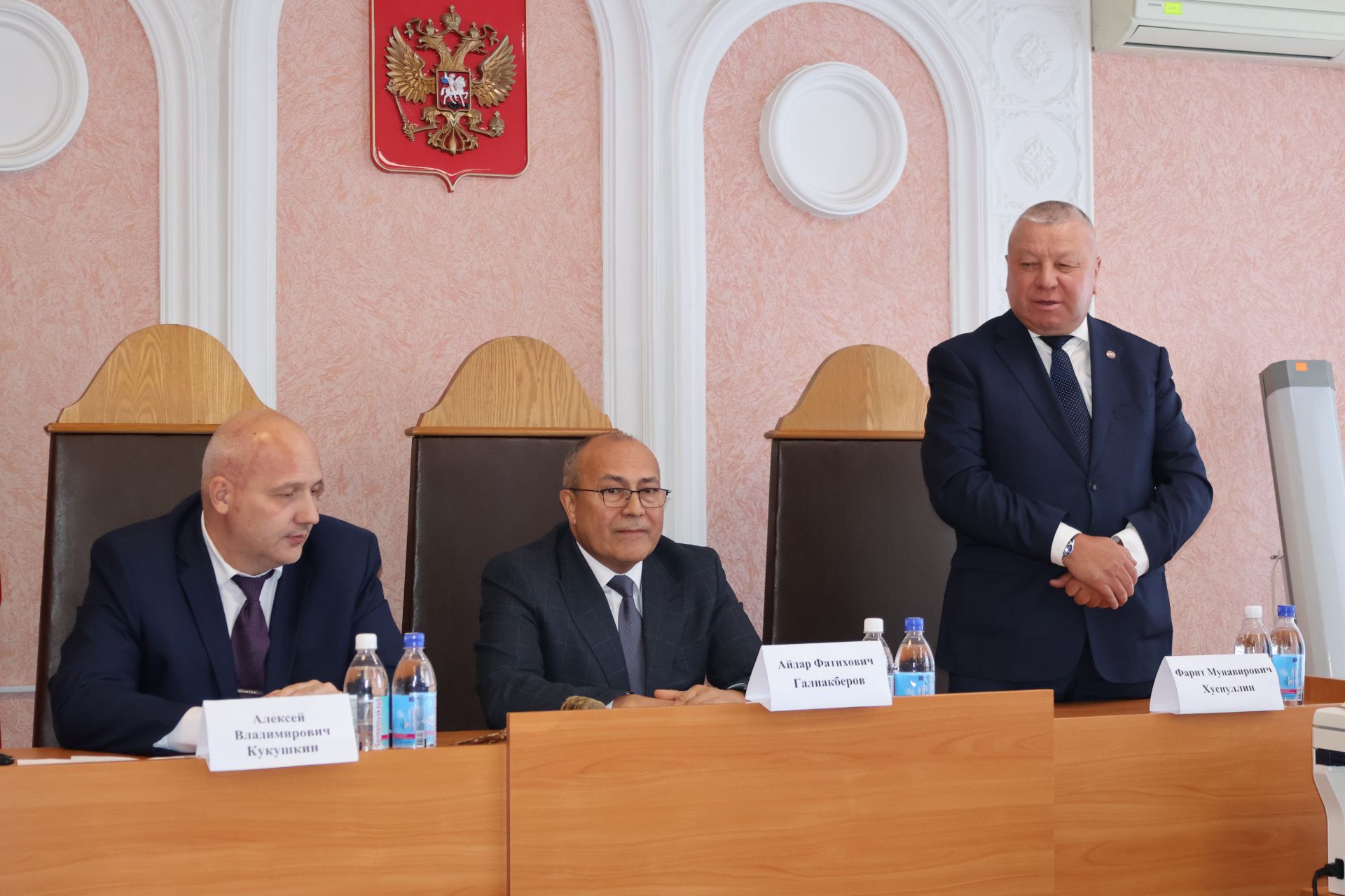 Район судында яңа суд рәисе белән таныштыру тантанасы үткәрелде