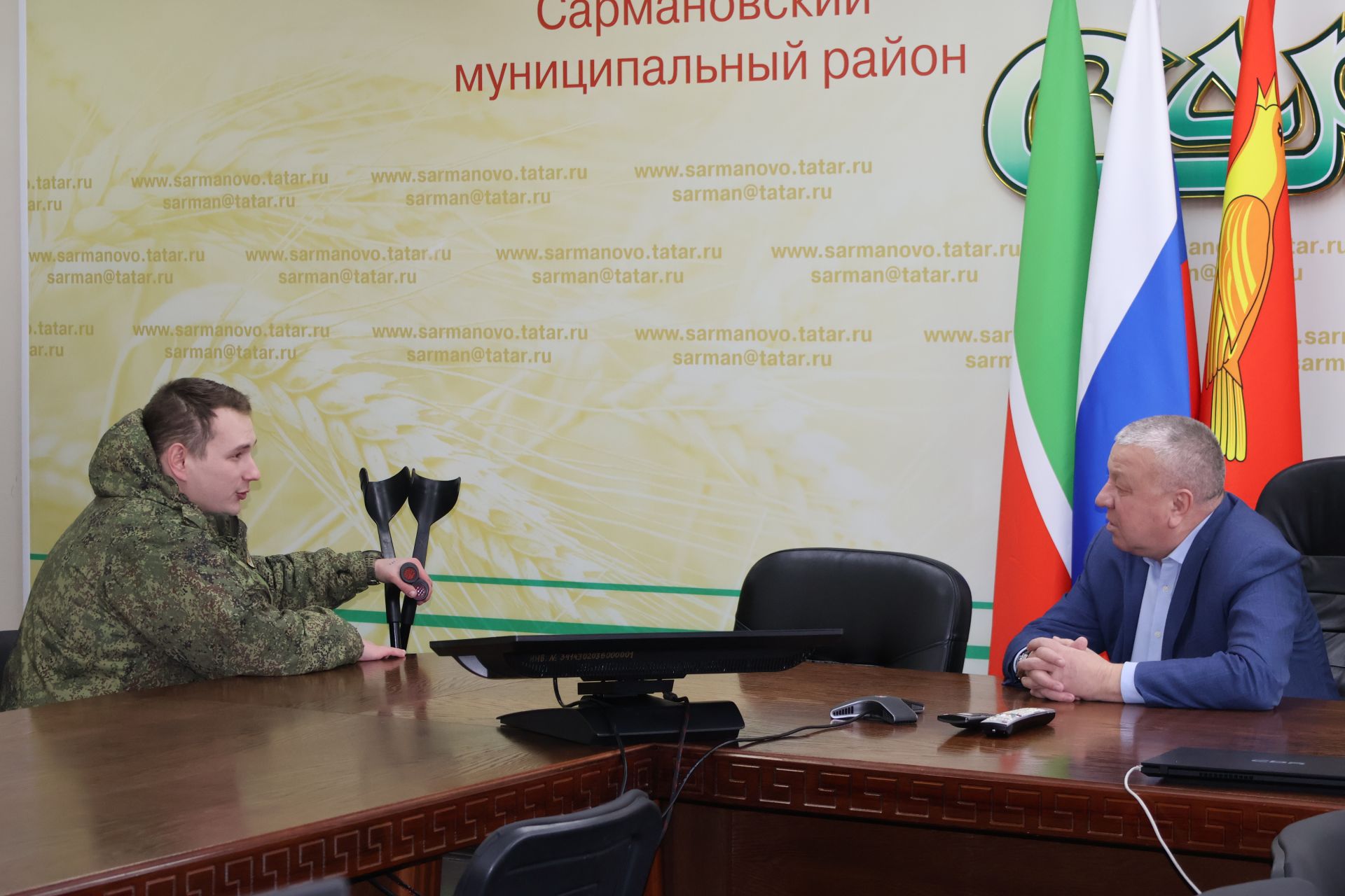 Фарит Хуснуллин встретился с ветераном СВО Наилем Разяповым