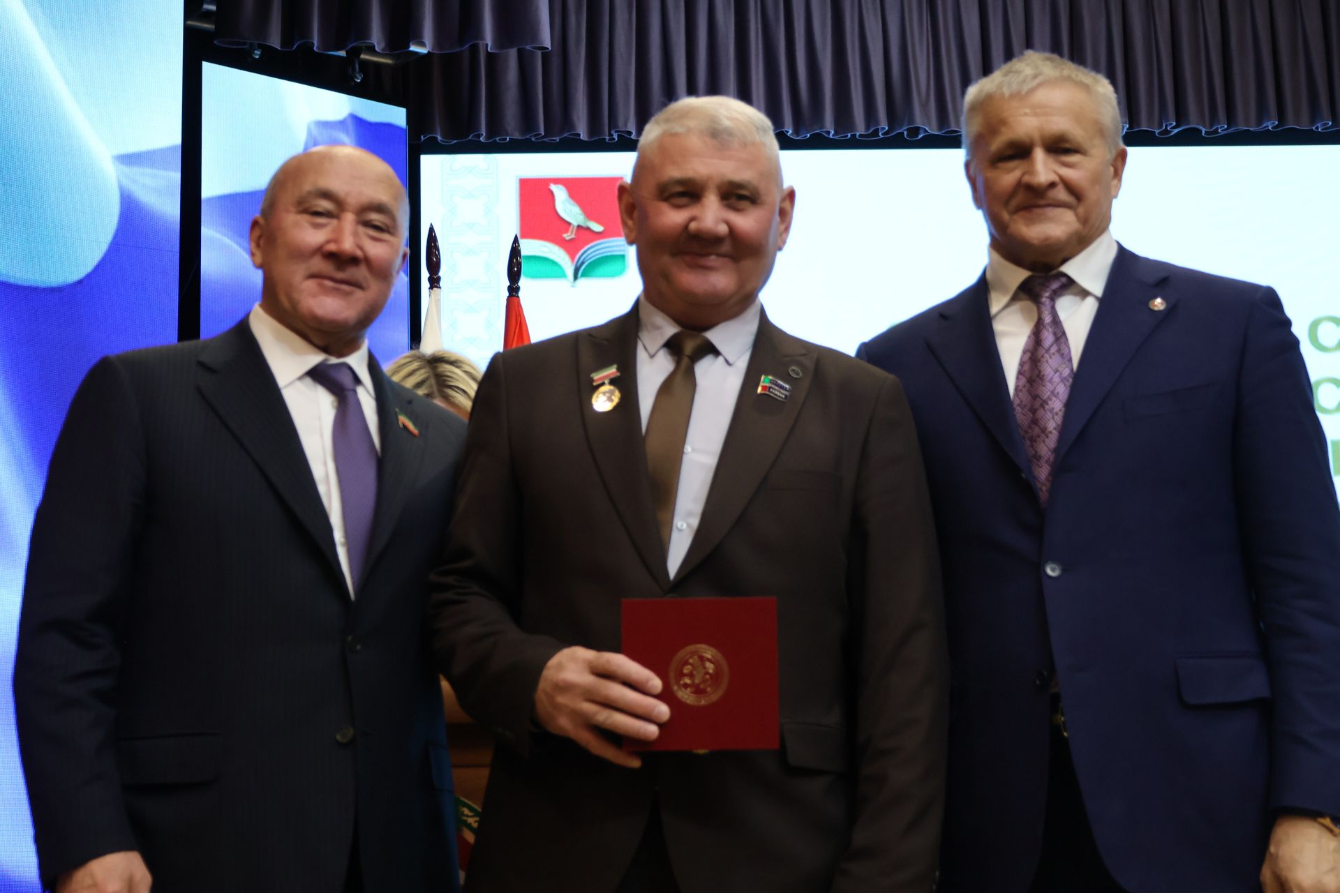 Райондашларыбыз мактаулы исемнәргә лаек булдылар