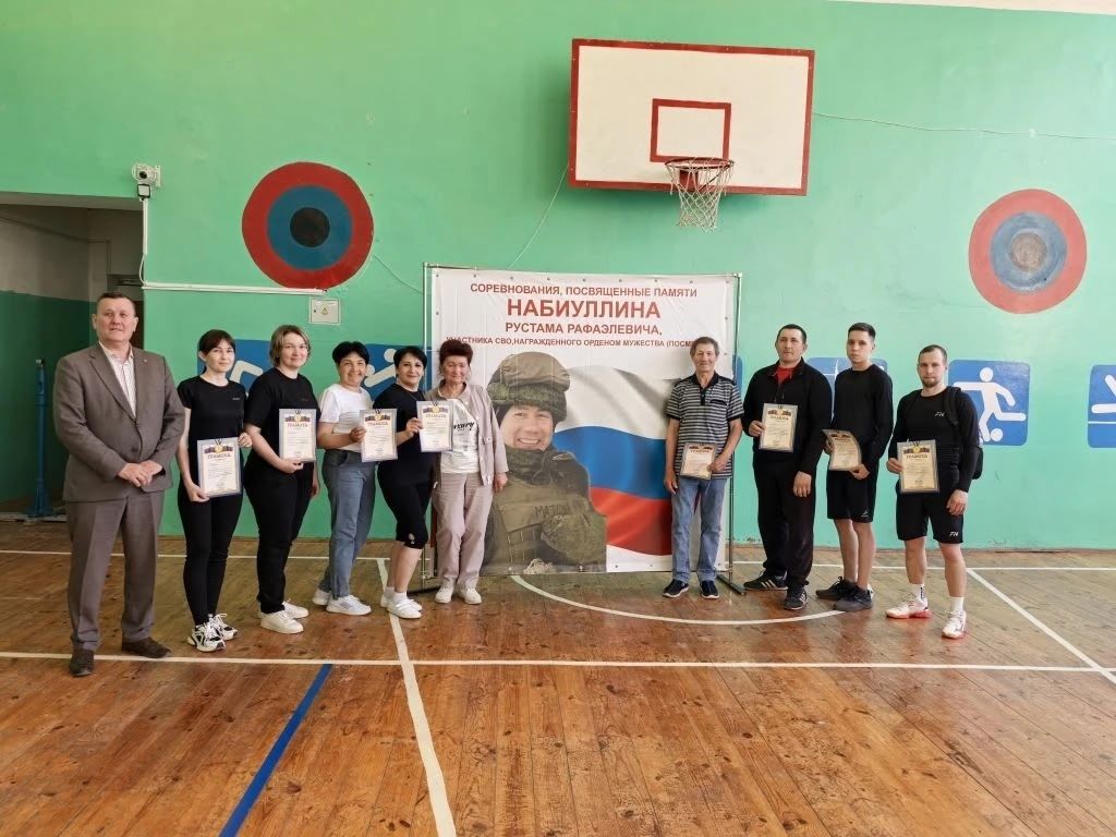 В Джалиле состоялись соревнования по волейболу памяти Рустама Набиуллина