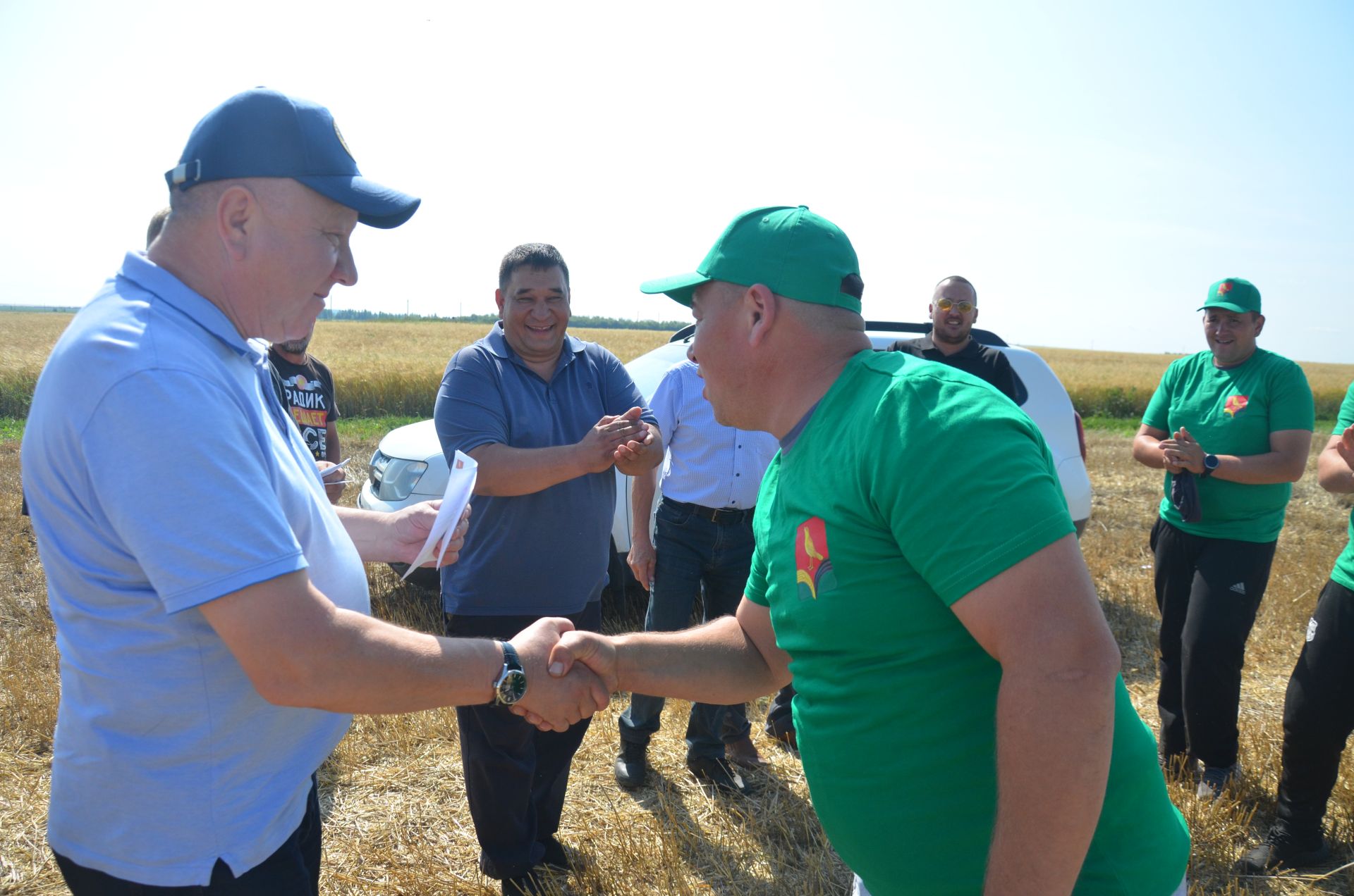 В районе наградили передовиков уборочной кампании