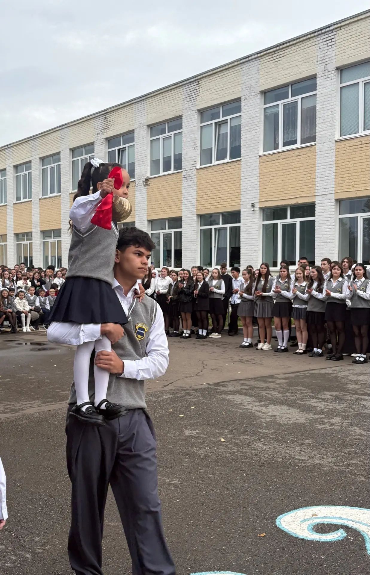 Район мәктәпләрендә Белем бәйрәме узды