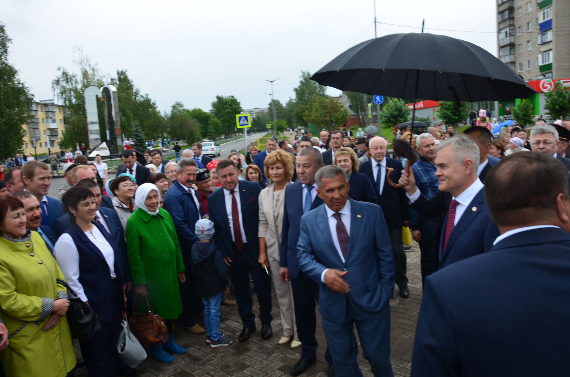 Президент республики Рустам Минниханов совершил рабочую поездку в район.