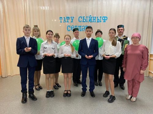 Сарман урта мәктәбе командасы «Тату сыйныф серләре» конкурсында җиңде