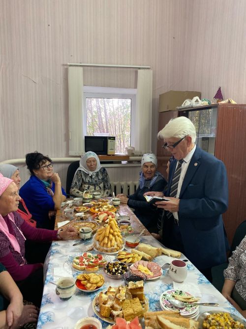Матбугат ветераннарын хөрмәтләдек