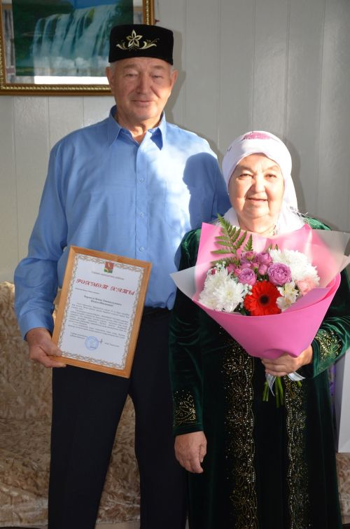 Миңнуллиннар зөбәрҗат туйларын бәйрәм итәләр