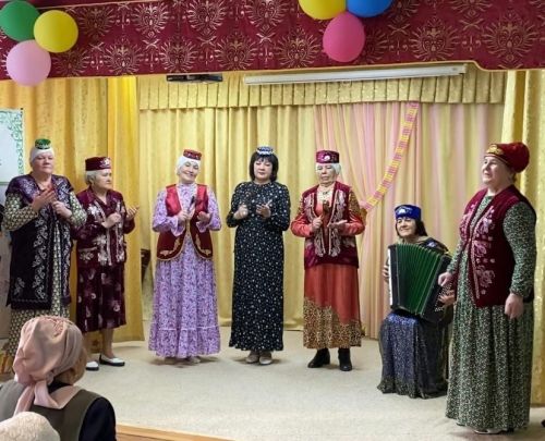 «Ак калфак»лылар милли хәзинәбезне халыкка күрсәтәләр