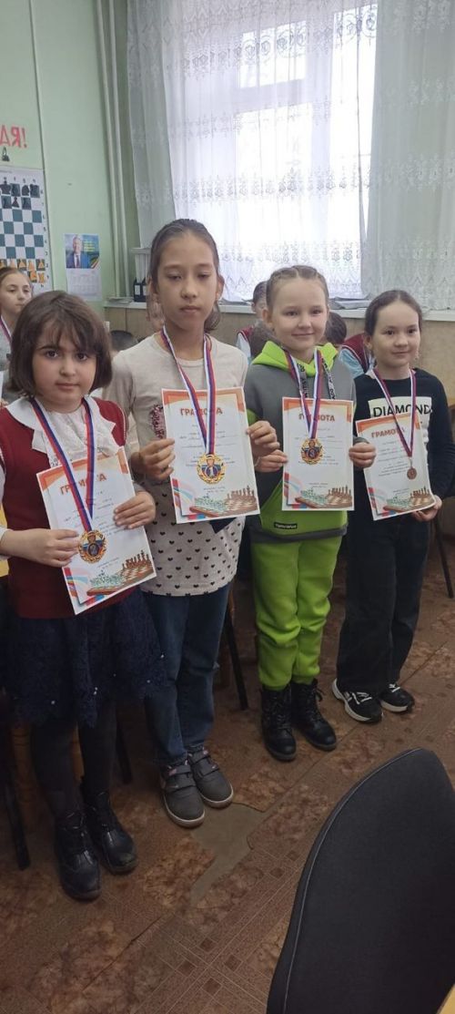 В Джалиле прошел шахматный турнир памяти заслуженного учителя РТ А.К.Алимова