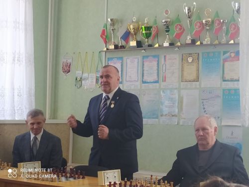 В Джалиле прошел шахматный турнир памяти заслуженного учителя РТ А.К.Алимова