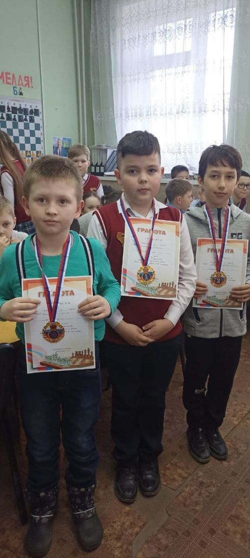 В Джалиле прошел шахматный турнир памяти заслуженного учителя РТ А.К.Алимова