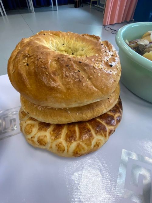 Таҗиклар пешергән пылау тәмлерәк