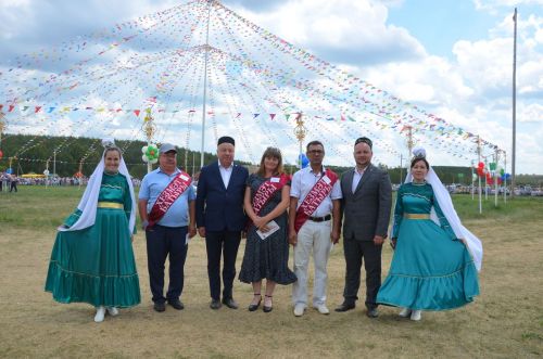 Район Сабан туенда кыр хезмәтчәннәренә зур хөрмәт күрсәтелде