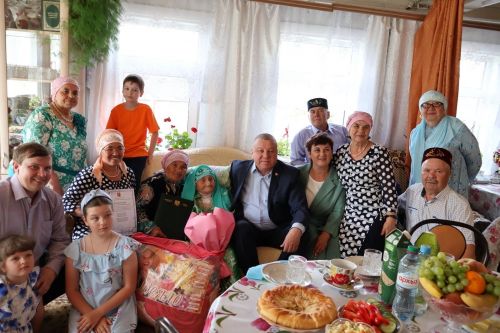 Карашайның легендасы Зәкия әбигә 104 яшь тулды