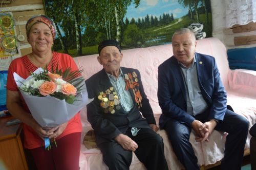 Шәрипҗан абыйга 99 яшь тулды
