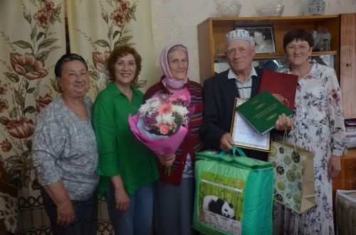 Хәниф Хәсән улын 90 яше белән тәбрикләделәр