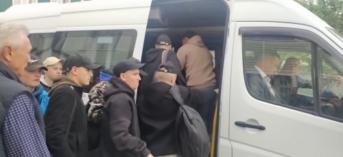 Районнан унике егет хәрби хезмәткә киттеләр