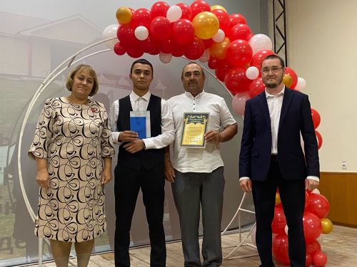 Әлмәт мәктәбендә 12 елдан соң беренче чыгарылыш булды