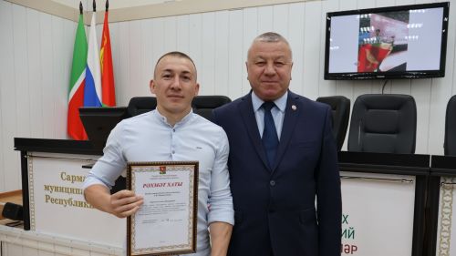 Район башлыгы Дөнья чемпионын котлады
