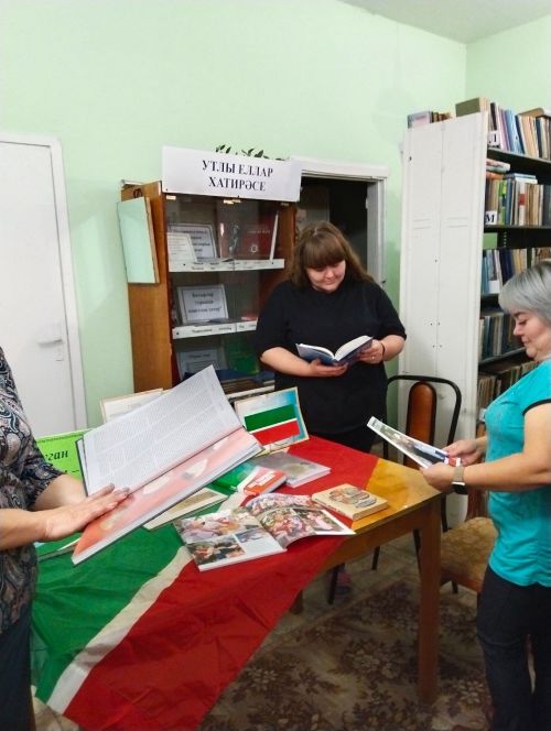 Илексазда Татарстан көненә күргәзмә оештырылды