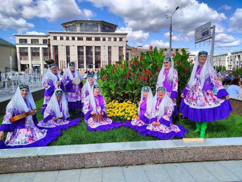 «Зөбәрҗәт» «Уйнагыз, гармуннар!»да сертификатка ия булды