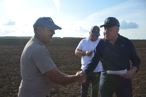 В районе состоялось заключительное награждение передовиков уборки