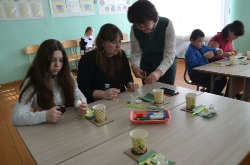 Зур Нөркәй мәктәбе сәләтле гаиләләрне кунакка җыйды