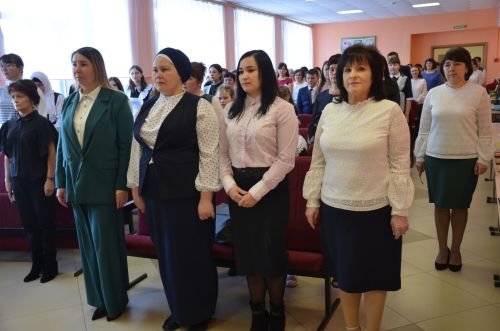 Зур Нөркәй мәктәбе сәләтле гаиләләрне кунакка җыйды